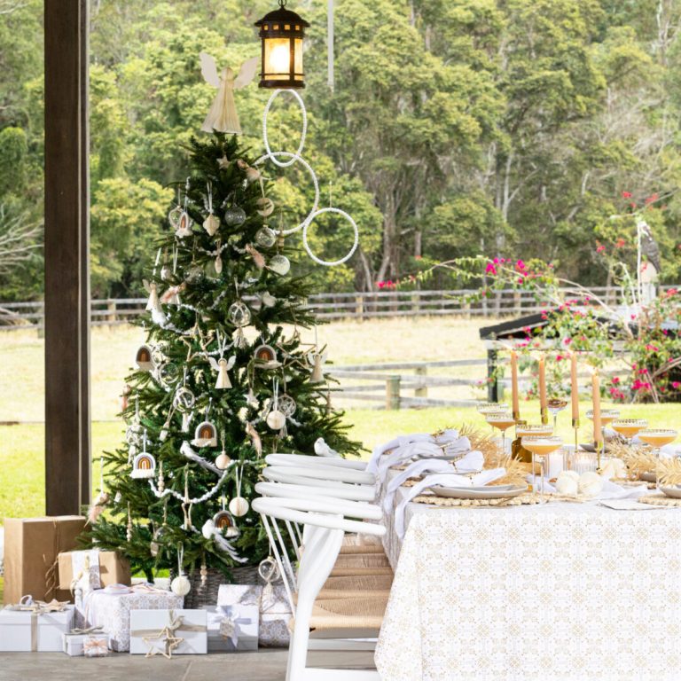 How to Decorate Your House for Christmas in Australia
